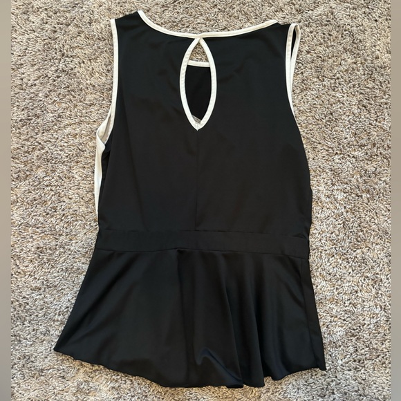 Black and White Business Wear Tank - Picture 2 of 2